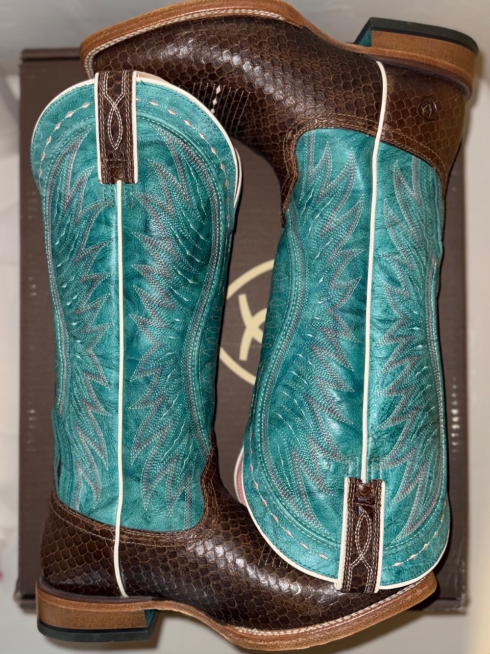 Ariat Women's VAQUERA Boots diamondback tan/topaz turquoise 10 B